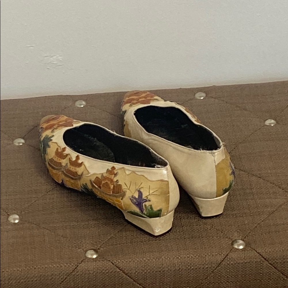 Colorful Women's Flats - Picture 2 of 3